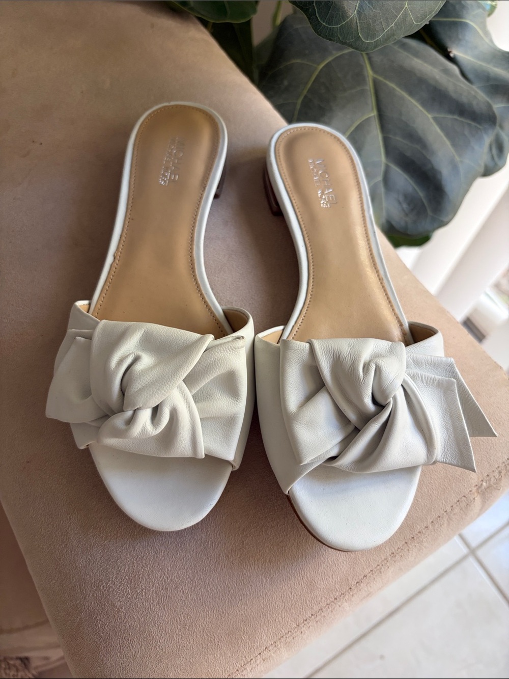 Michael Kors Cream Knot Bow Slide Mules